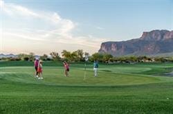 golfing-at-superstition-mountain